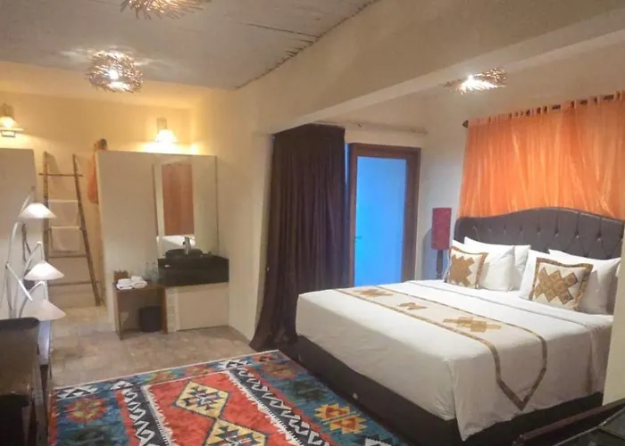 Sky Hotel 4*