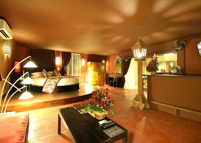 Sky Hotel 4*